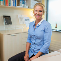 Dr. Harpa Helgadottir